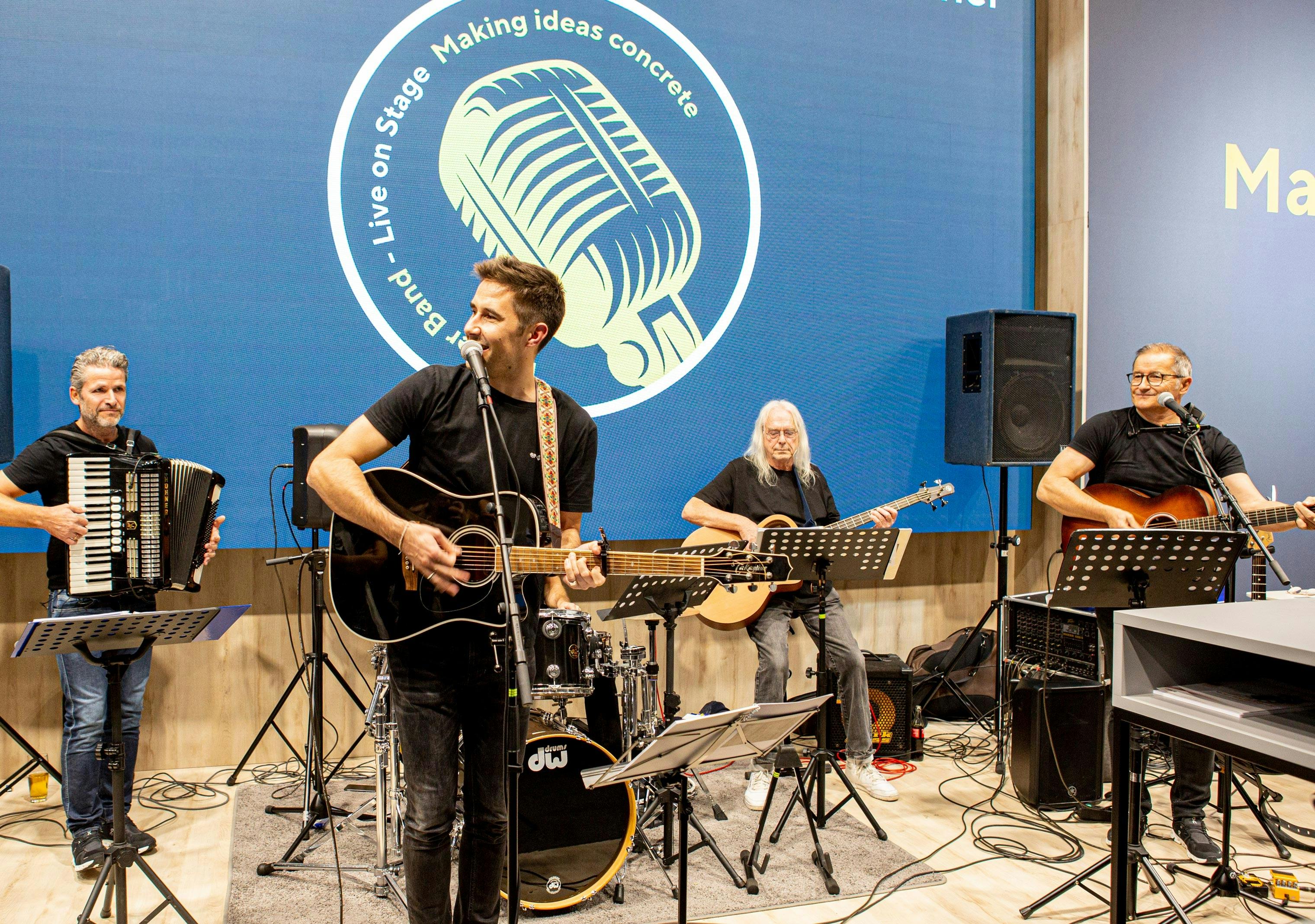 Dorner Band auf der bauma 22